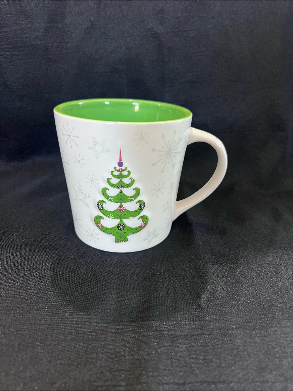 Starbucks White Mug with Bright Green Holiday Tree and Lime Interior